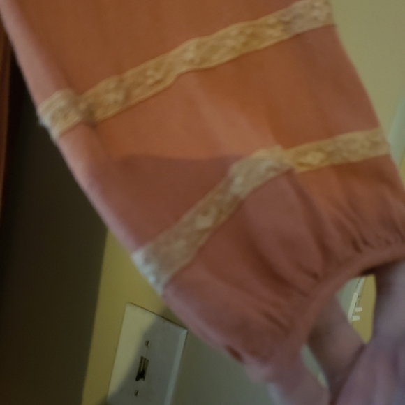 Top - Picture 3 of 3